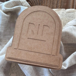 Baza kartkowa w kształcie nagrobka RIP halloween z trzema wzornikami warstwowymi