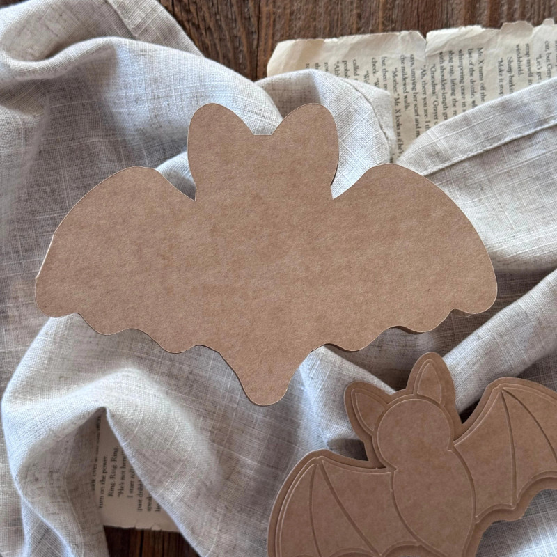 Baza kartkowa nietoperz do handmade