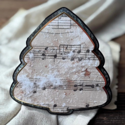 Delikatnie ozdobiona baza kartki w kształcie choinki