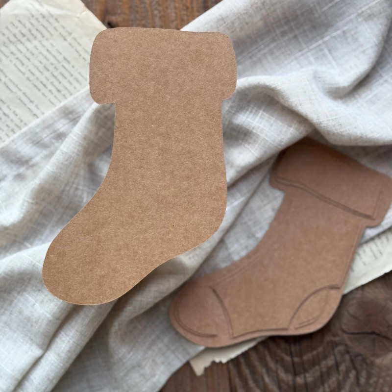 Baza w kształcie buta mikołaja solo, 3 wzorniki widoczne w tle