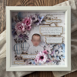 Biała ramka 3D ze zdjęciem, personalizowanymi życzeniami, podpisem, kwiatami z bawełny. Podziękowanie do żłobka